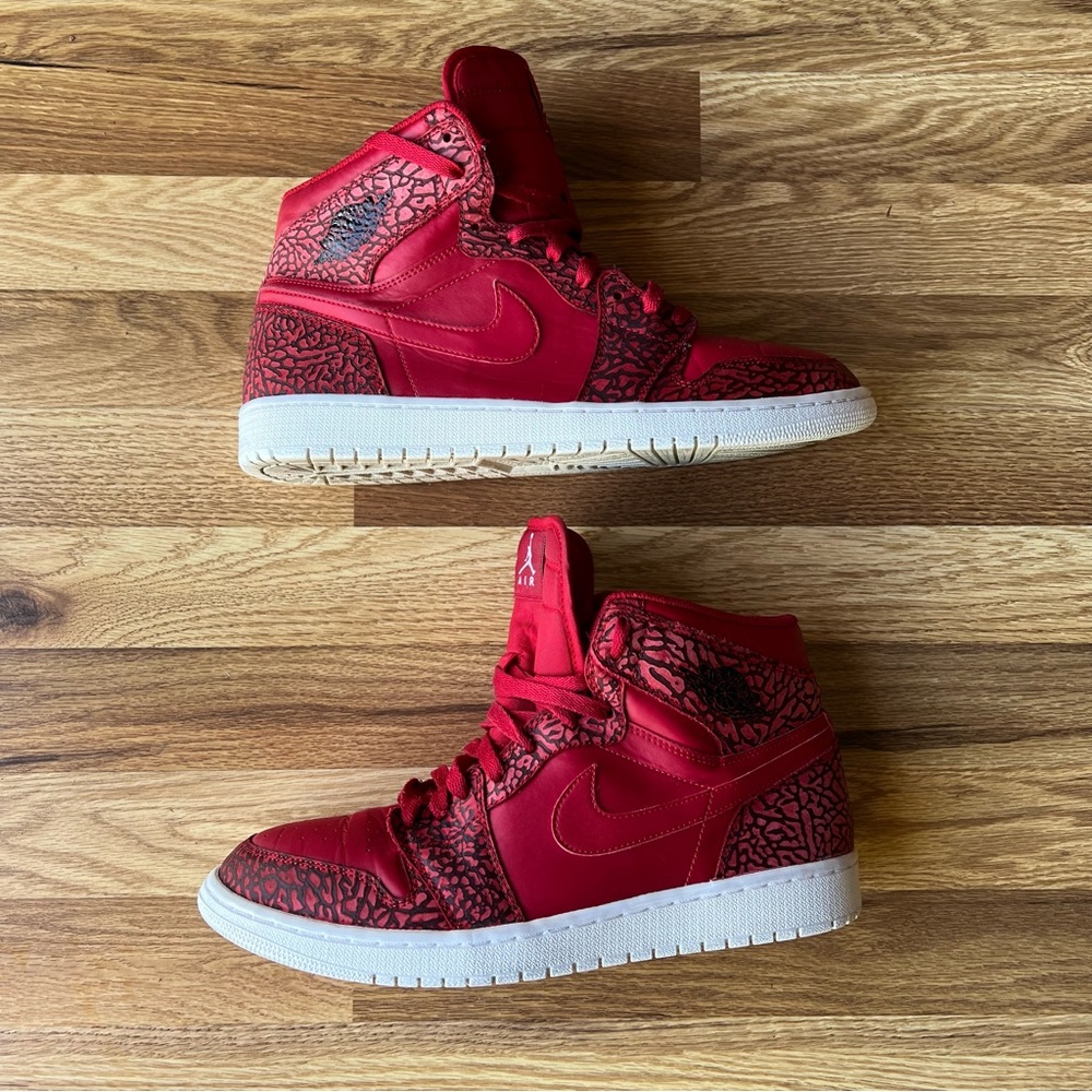 2015 AirJordan 1 Retro High Red Elephant Print sneakers 839115-600 - Picture 3 of 13